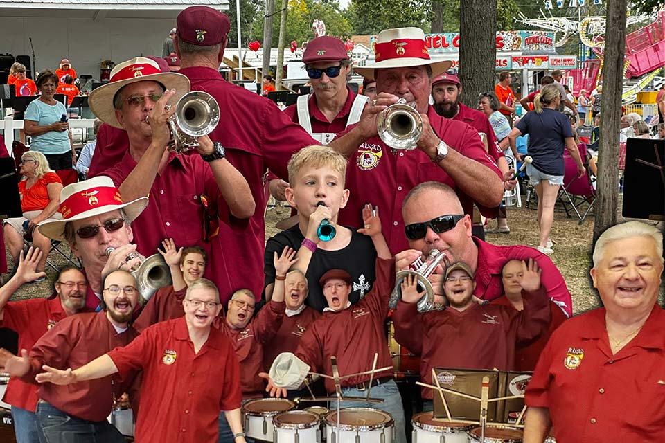 Ainad drum and bugle corps members
